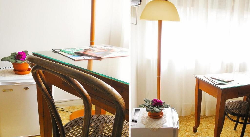 Romulus Rex Hotel Værelse billede